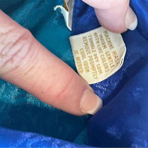 Vintage Victoria’s Secret Gold Label Relaxed Fit Satin Pajama Top Button Up Sm - Picture 10 of 14